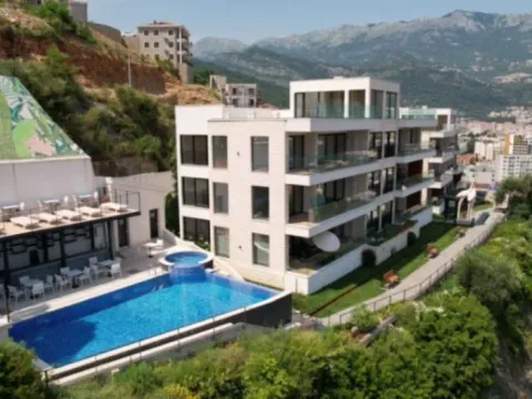 Prodaja, trosoban stan, 263m², Komoševina, Budva - image 2