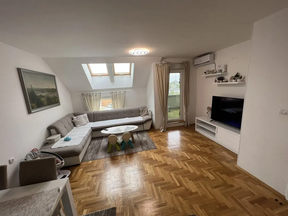 Prodaja, stan, 108m², Bulevar patrijarha Pavla, Novi Sad Sve Podlokacije