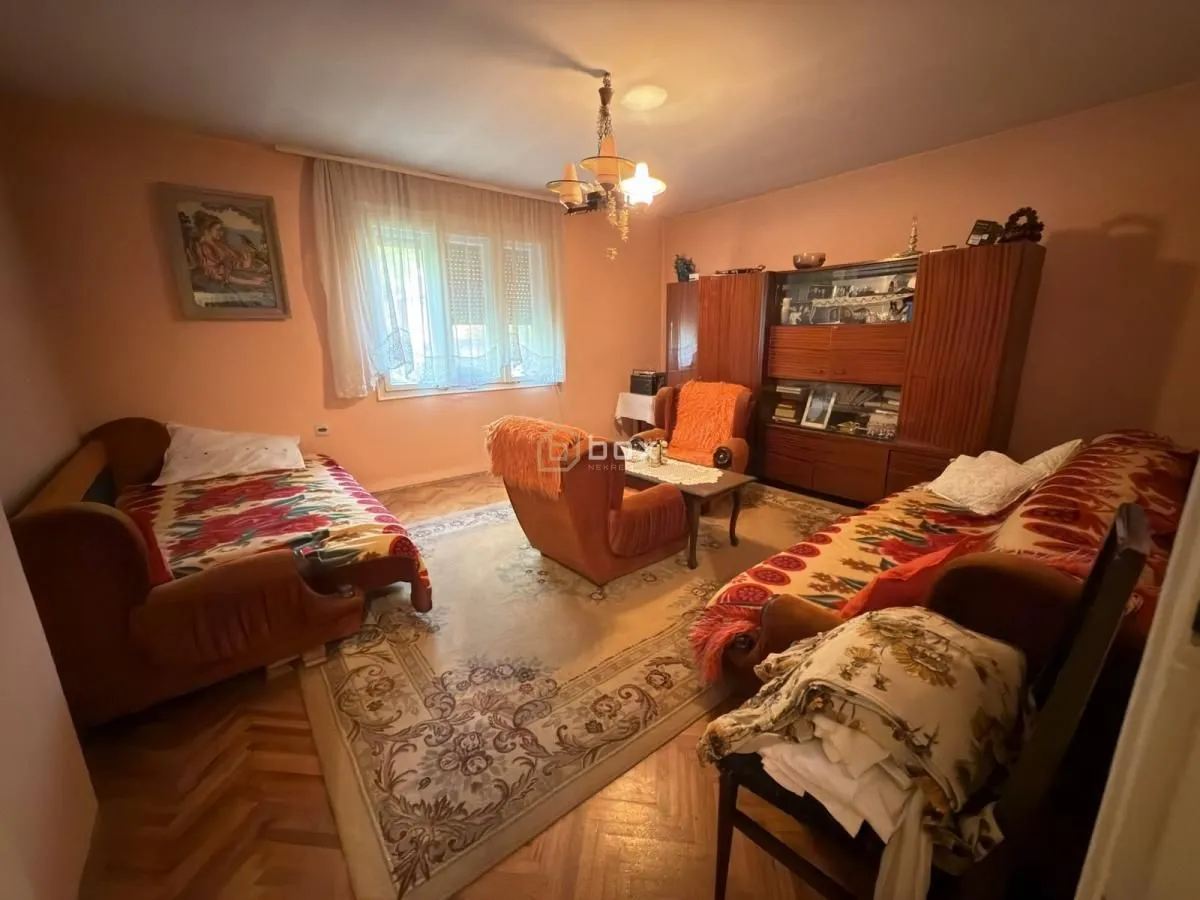 Prodaja, trosoban stan, 79m², Palilula, Niš