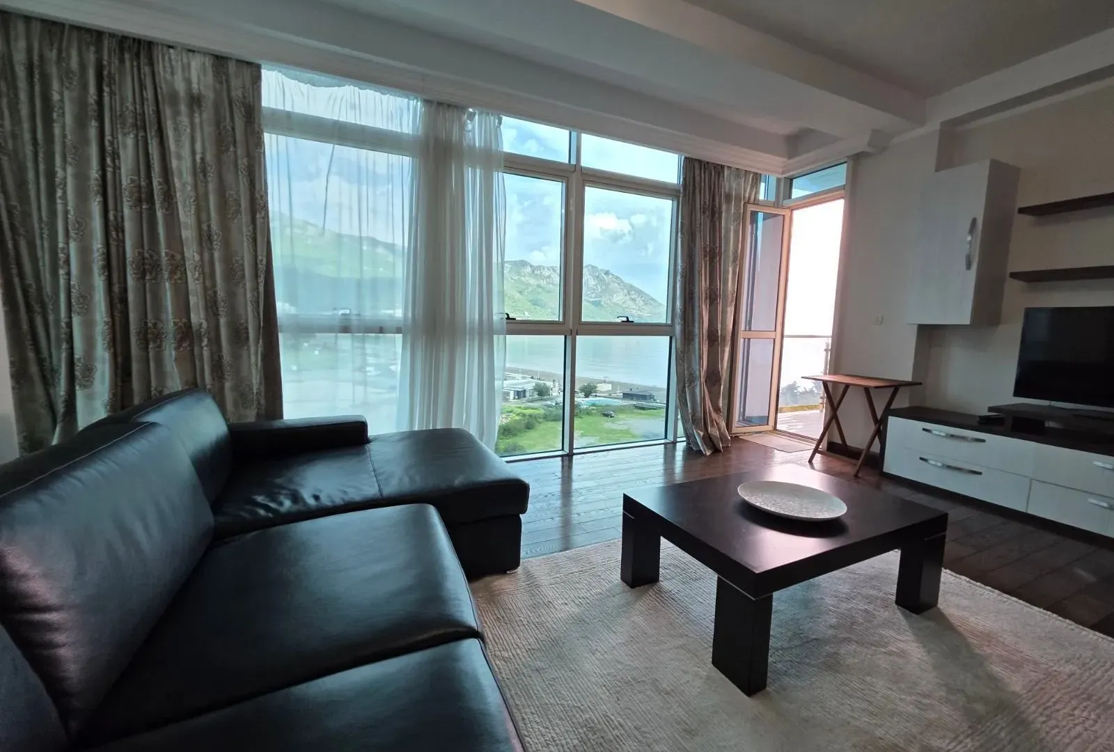 Sale, two bedroom apartment, 89m², Bečići, Budva
