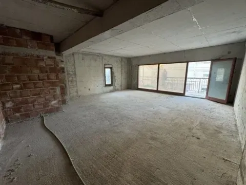 Izdavanje, stan, 56m², Momišići, Podgorica - image 3