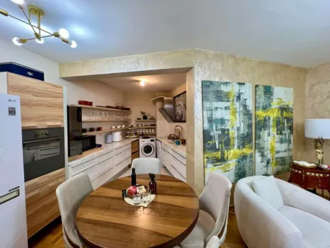 Prodaja, jednosoban stan, 49m², Stari Aerodrom, Podgorica - image 5