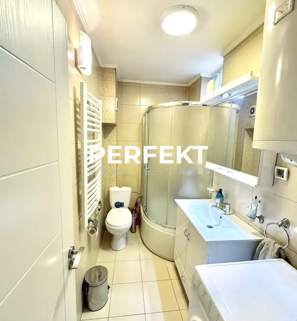 Prodaja, trosoban stan, 79m², Centar, Pančevo