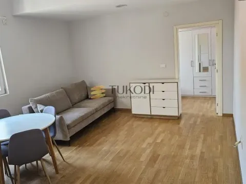 Izdavanje, dvosoban stan, 40m², Zemun Novi Grad, Zemun Sve Podlokacije - image 3