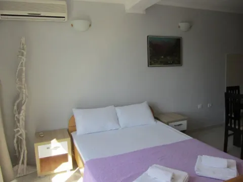 Sale, studio apartment, 30m², Rafailovići, Budva - image 1