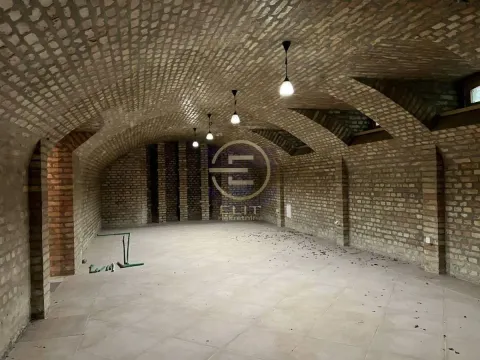 Prodaja, kuća, 158m², Sremska Kamenica, Petrovaradin - image 37