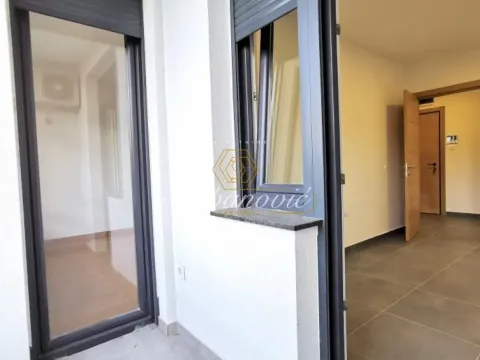 Prodaja, jednosoban stan, 42m², Rotkvarija, Novi Sad Sve Podlokacije - image 2