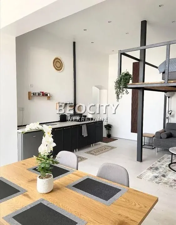 Sale, house, 110m², Centar, Novi Sad