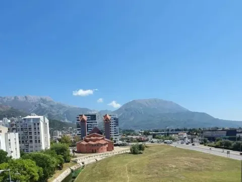 Prodaja, dvosoban stan, 80m², Centar, Bar - image 5