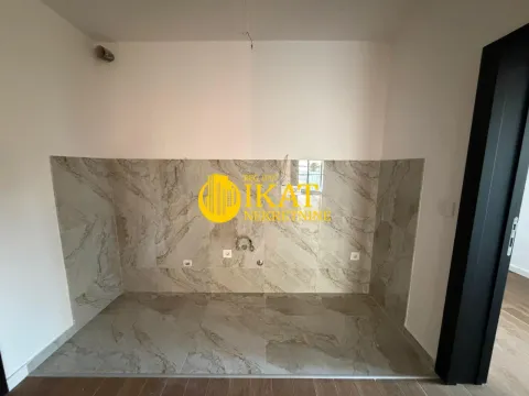 Prodaja, trosoban stan, 109m², Cvetkova Pijaca, Zvezdara Sve Podlokacije - image 4