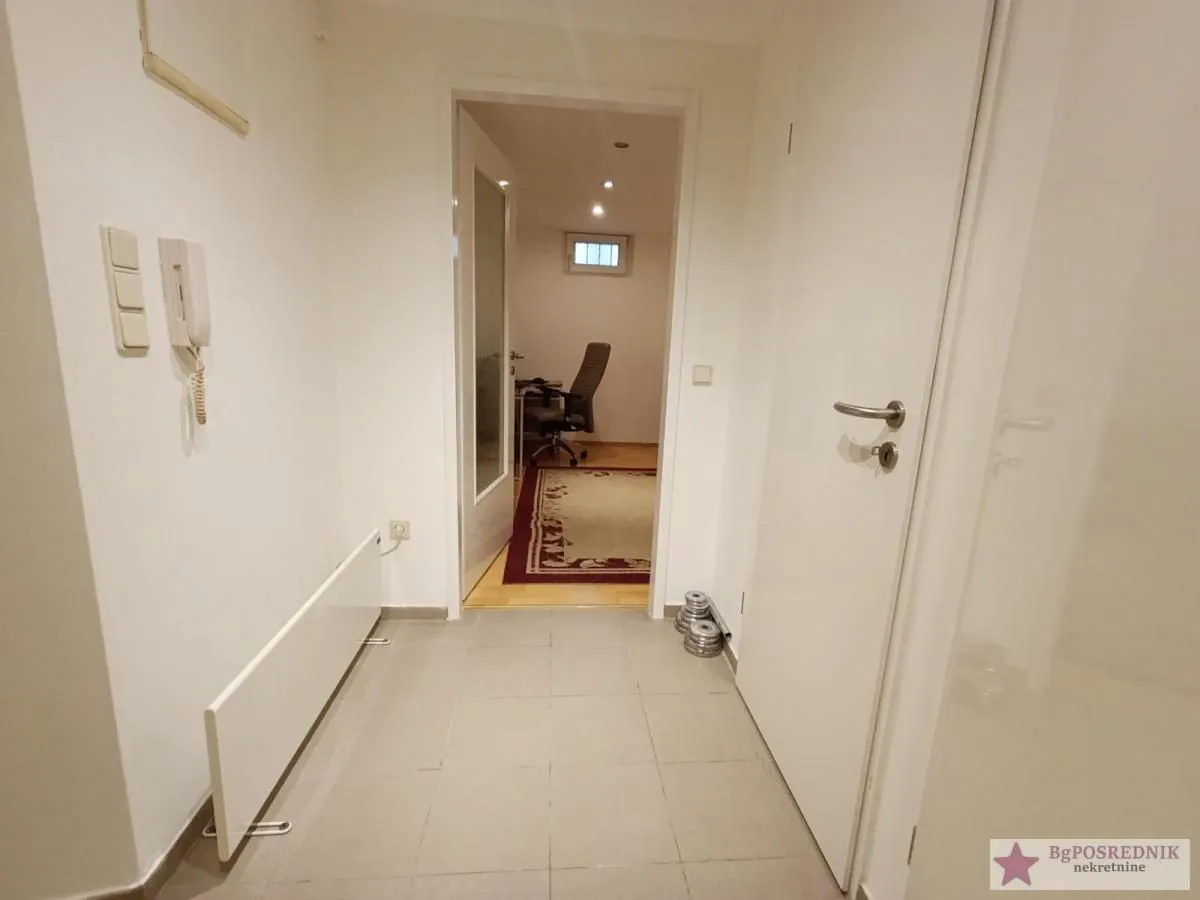 Sale, two bedroom apartment, 38m², Profesorska Kolonija, Palilula Sve Podlokacije