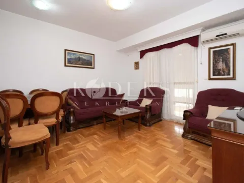 Rent, two bedroom apartment, 54m², Blok 9, Podgorica - image 1