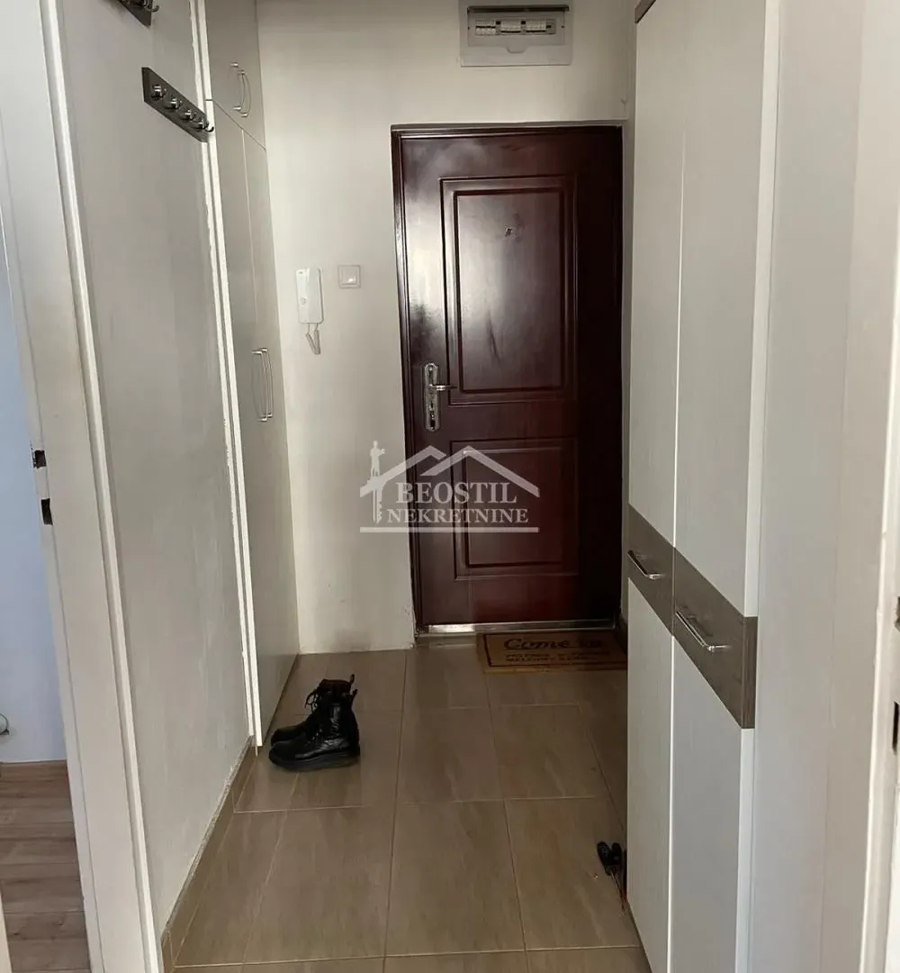 Rent, two bedroom apartment, 41m², Novi Beograd Blok 1 Fontana, Novi Beograd Sve Podlokacije