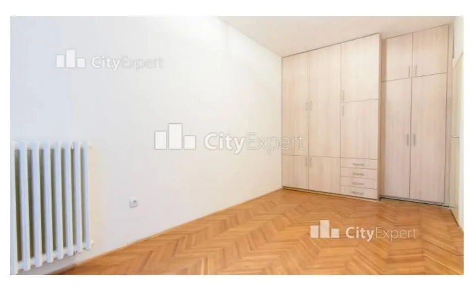 Izdavanje, trosoban stan, 70m², Vračar Centar, Vračar Sve Podlokacije
