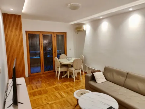 Rent, two bedroom apartment, 65m², Preko Morače, Podgorica - image 3