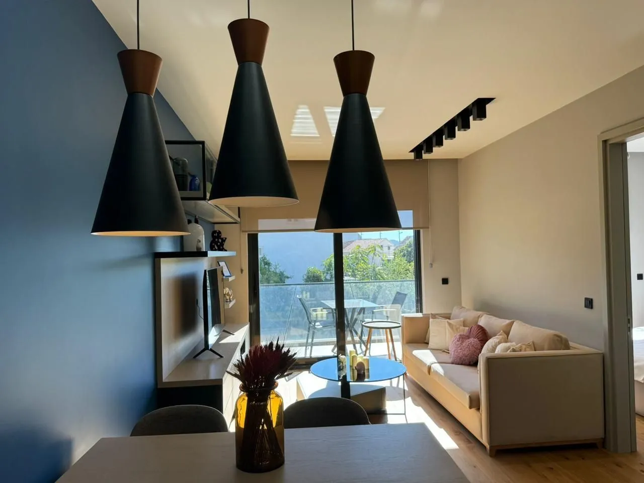 Rent, one bedroom apartment, 45m², Tivat, Crna Gora