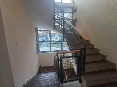 Prodaja, jednosoban stan, 45m², Stari Aerodrom, Podgorica - image 11