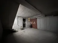 Izdavanje, poslovni prostor, 95m², City Kvart, Podgorica - image 4