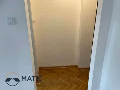 Sale, studio apartment, 23m², Bulevar Oslobodjenja, Novi Sad Sve Podlokacije - image 3