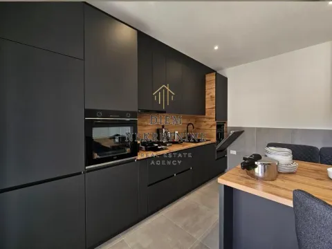 Izdavanje, dvosoban stan, 115m², Polje, Bar - image 11