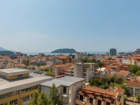 Izdavanje, dvosoban stan, 80m², Budva, Crna Gora - image 10