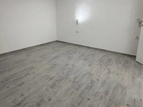 Izdavanje, stan, 120m², Kalenić Pijaca, Vračar Sve Podlokacije - image 7