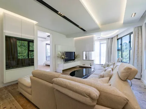 Prodaja, četvorosoban stan, 355m², Bečići, Budva - image 7