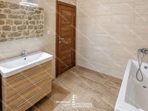Prodaja, kuća, 130m², Muo, Kotor - image 7