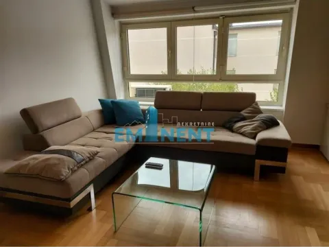 Rent, three bedroom apartment, 63m², Kalenić Pijaca, Vračar Sve Podlokacije - image 2
