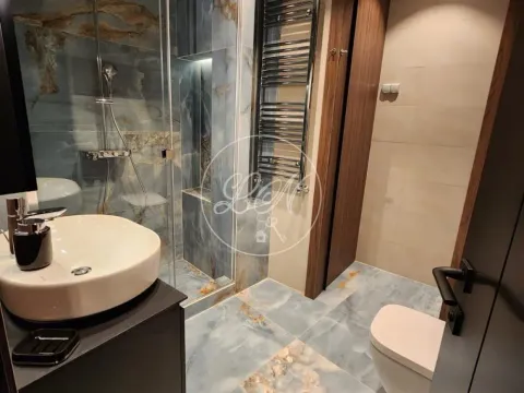 Izdavanje, trosoban stan, 82m², Novi Beograd Blok 65, Novi Beograd Sve Podlokacije - image 12