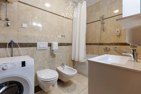 Rent, three bedroom apartment, 107m², Bečići, Budva - image 8