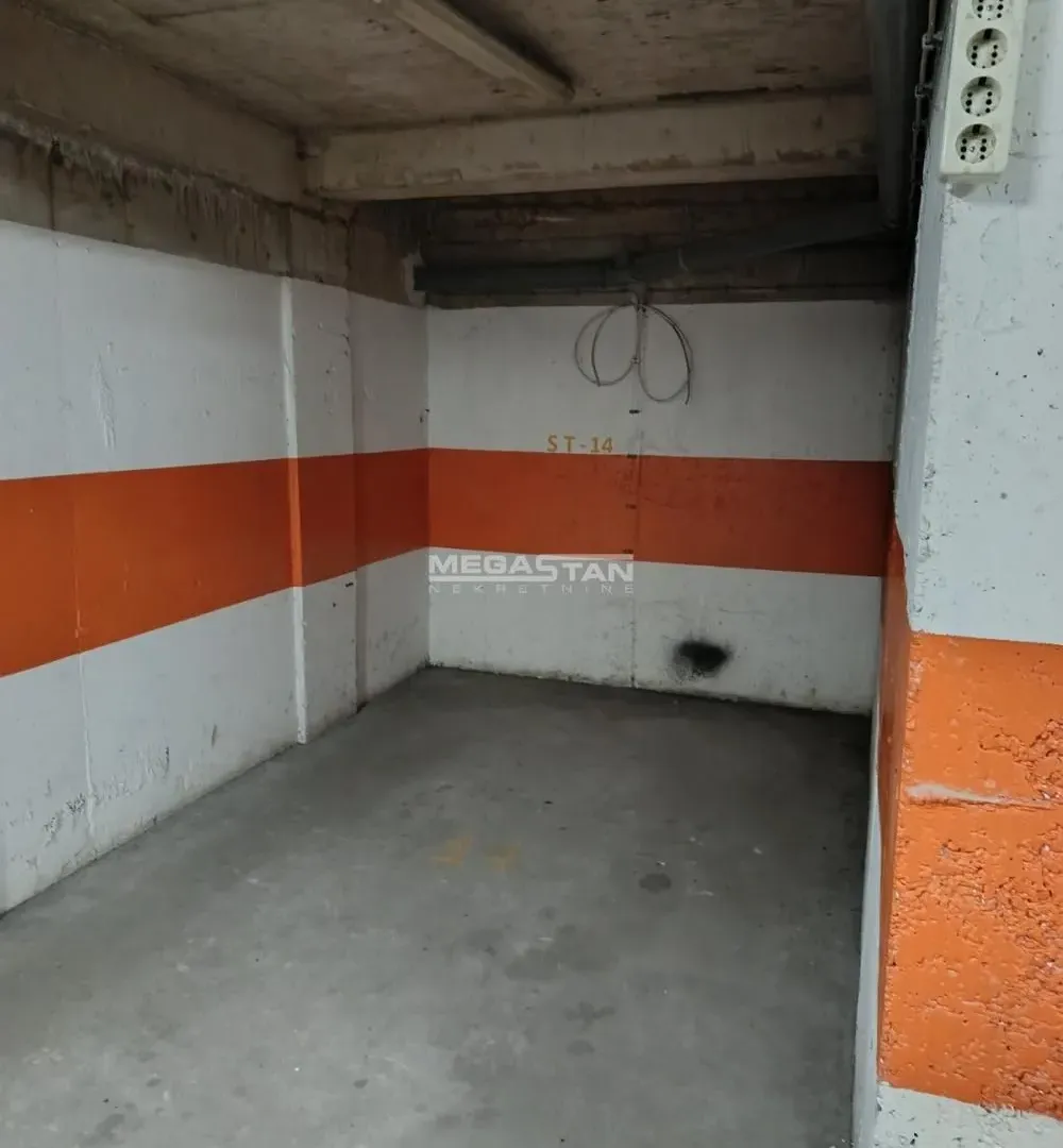 Rent, parking/garage, 11m², Lekino Brdo, Voždovac Sve Podlokacije