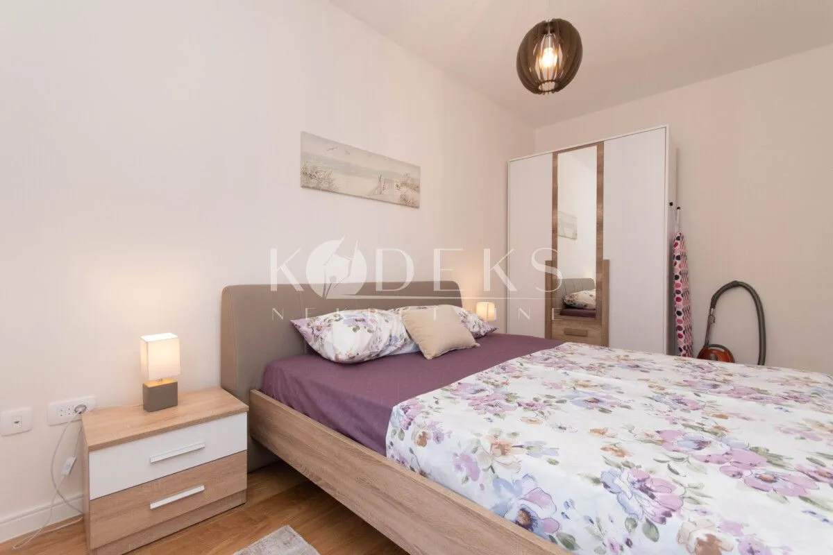 Izdavanje, jednosoban stan, 39m², Central Point, Podgorica