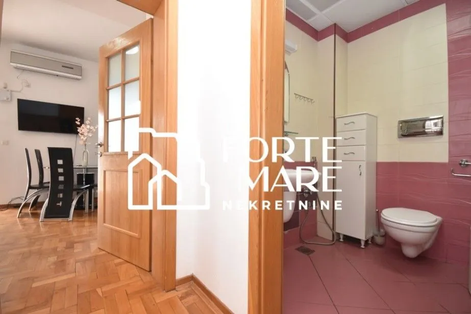 Prodaja, dvosoban stan, 68m², Đenovići, Herceg Novi