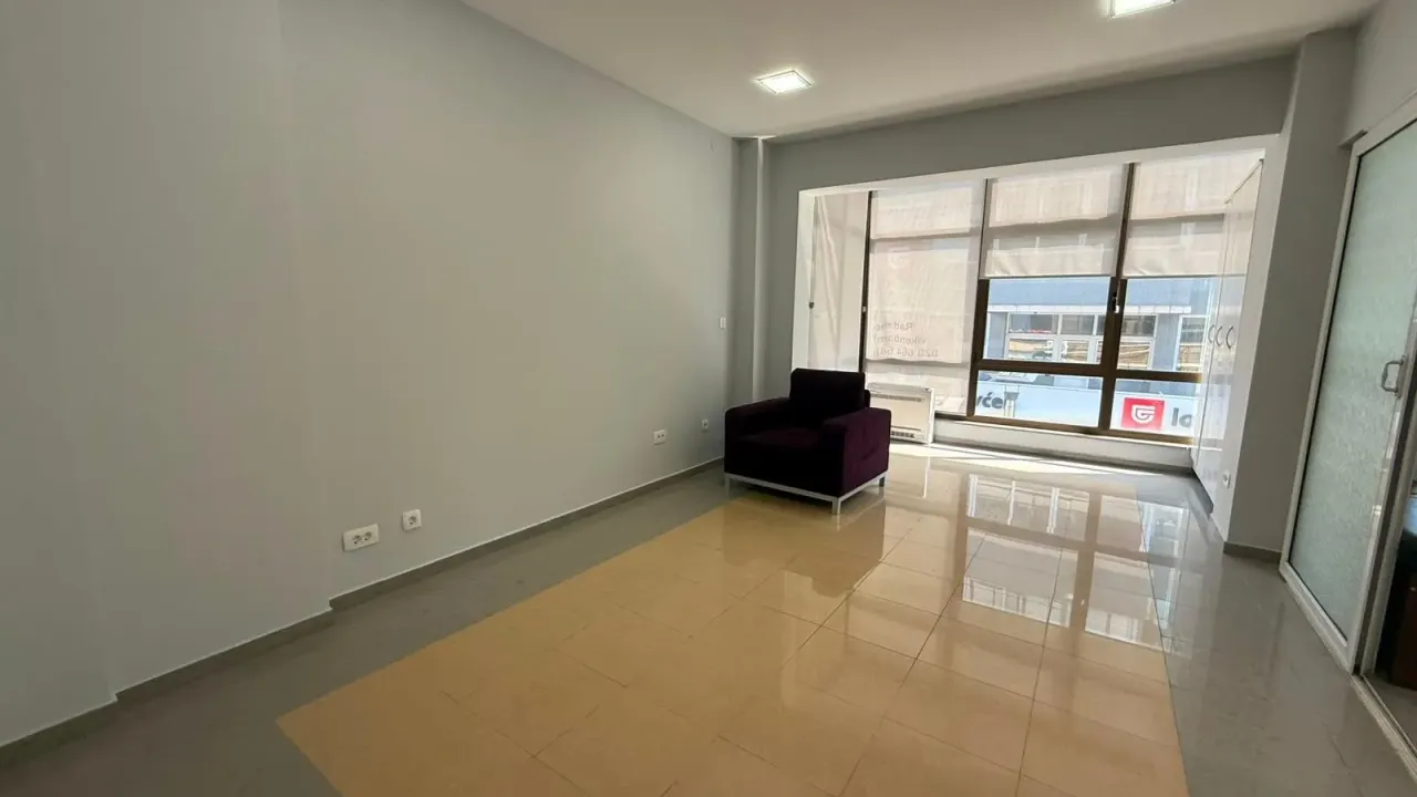 Rent, office space, 87m², Centar, Podgorica