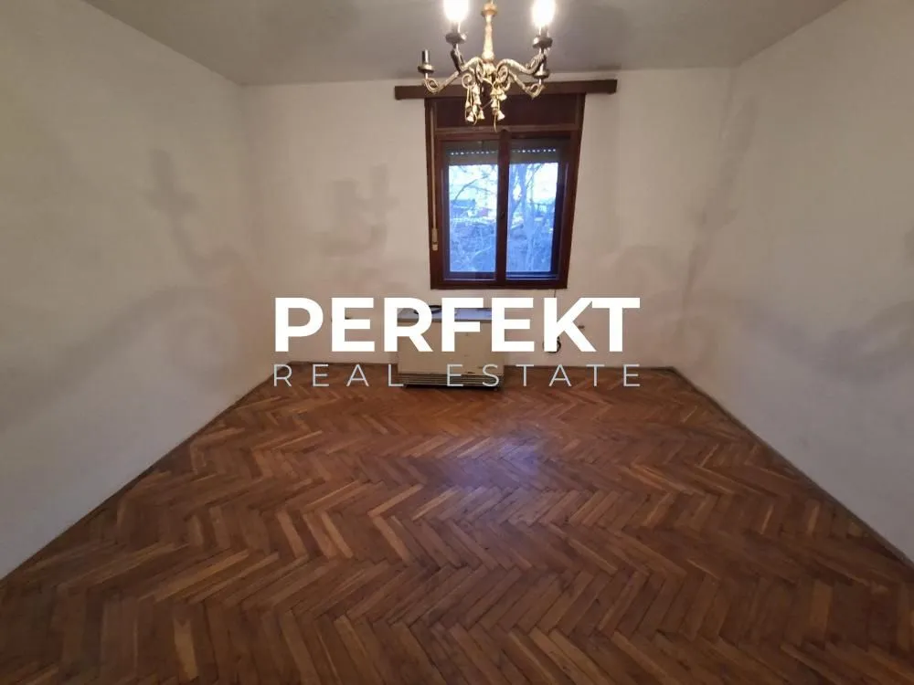 Prodaja, dvosoban stan, 50m², Topola, Srbija