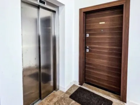 Izdavanje, garsonjera, 22m², City Kvart, Podgorica - image 2