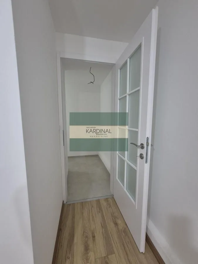 Prodaja, trosoban stan, 83m², Centar, Jagodina