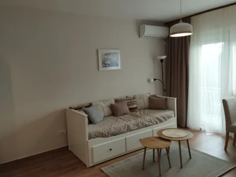 Izdavanje, jednosoban stan, 41m², Pod Kuk, Tivat - image 6