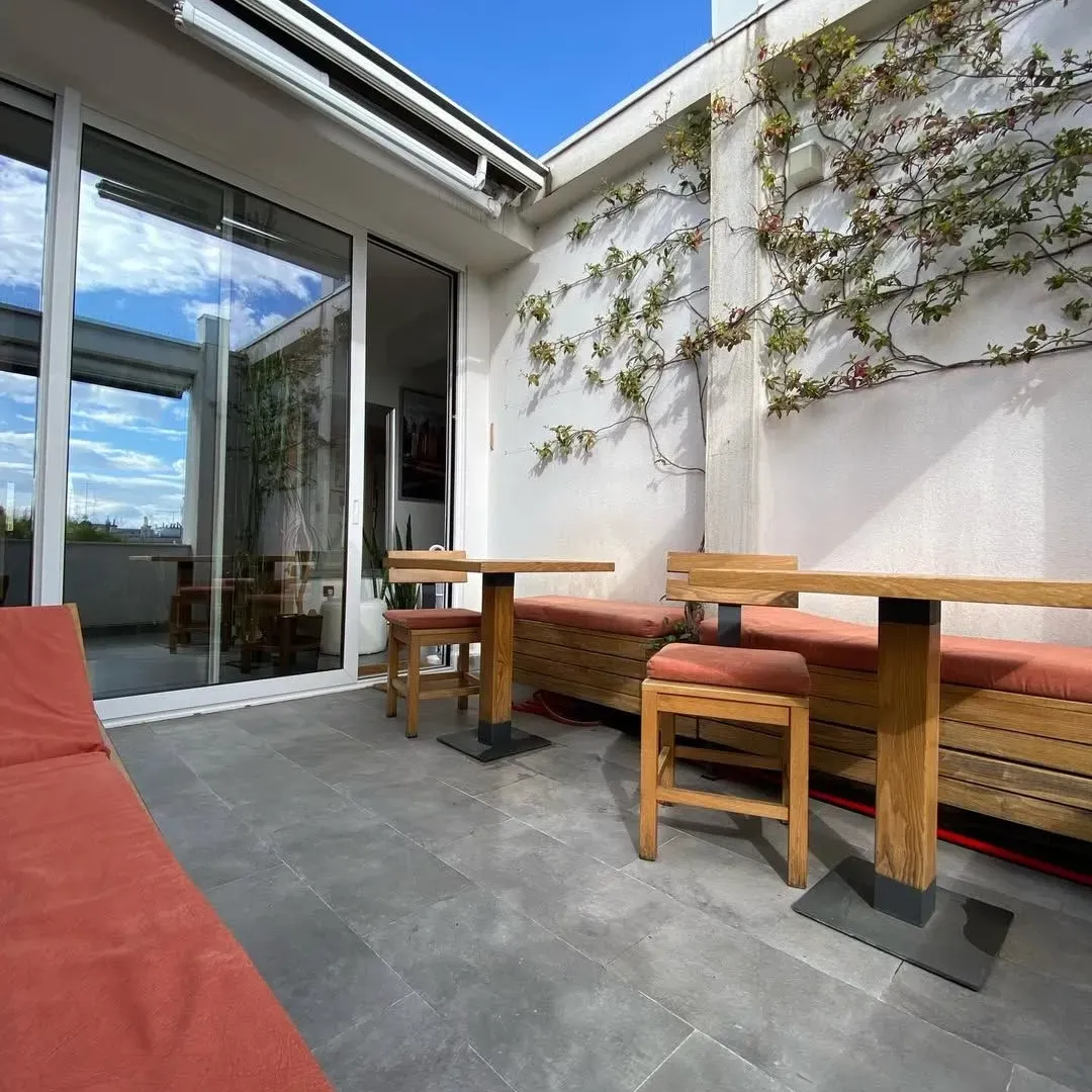 Izdavanje, trosoban stan, 120m², Centar, Podgorica