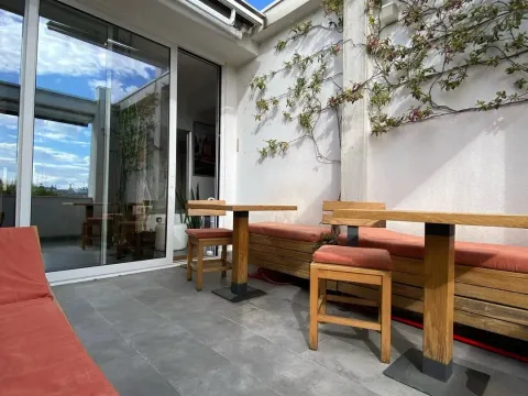 Izdavanje, trosoban stan, 120m², Centar, Podgorica - image 4