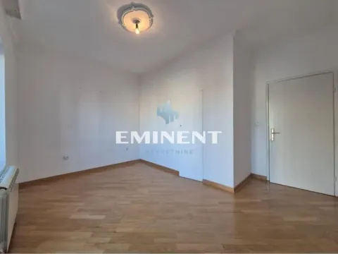 Rent, three bedroom apartment, 110m², Kalenić Pijaca, Vračar Sve Podlokacije - image 7
