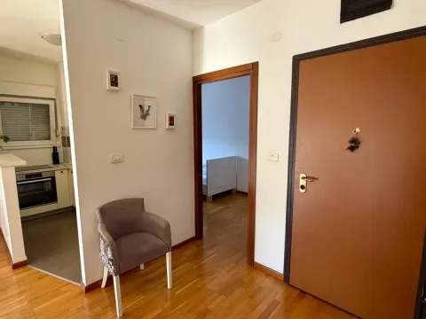 Rent, two bedroom apartment, 64m², City Kvart, Podgorica - image 11