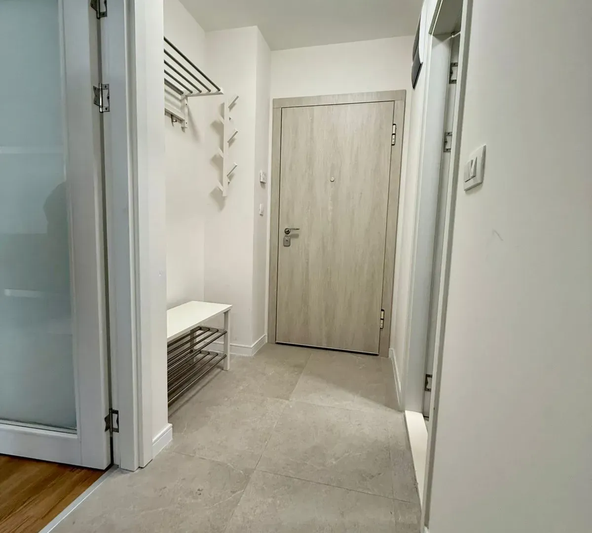 Rent, one bedroom apartment, 45m², Pobrežje, Podgorica