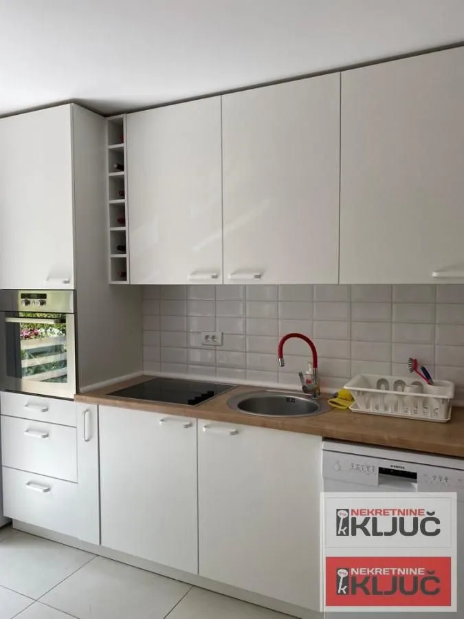 Sale, house, 154m², Beočin, Srbija