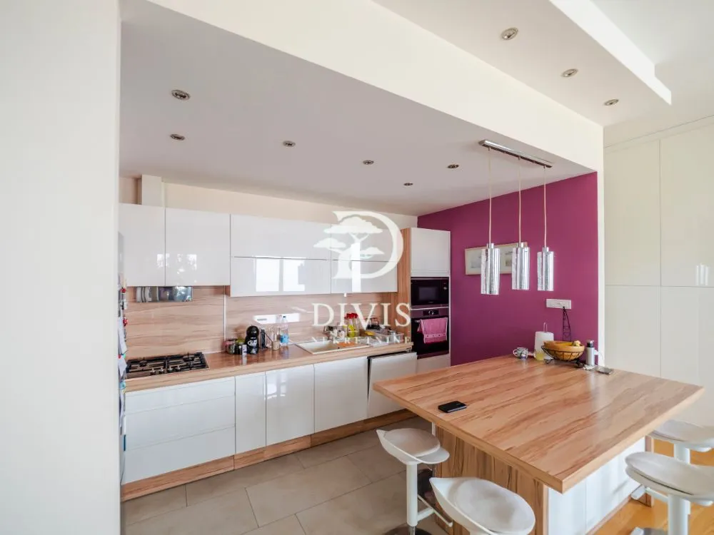 Sale, four bedroom apartment, 129m², Karaburma, Palilula Sve Podlokacije