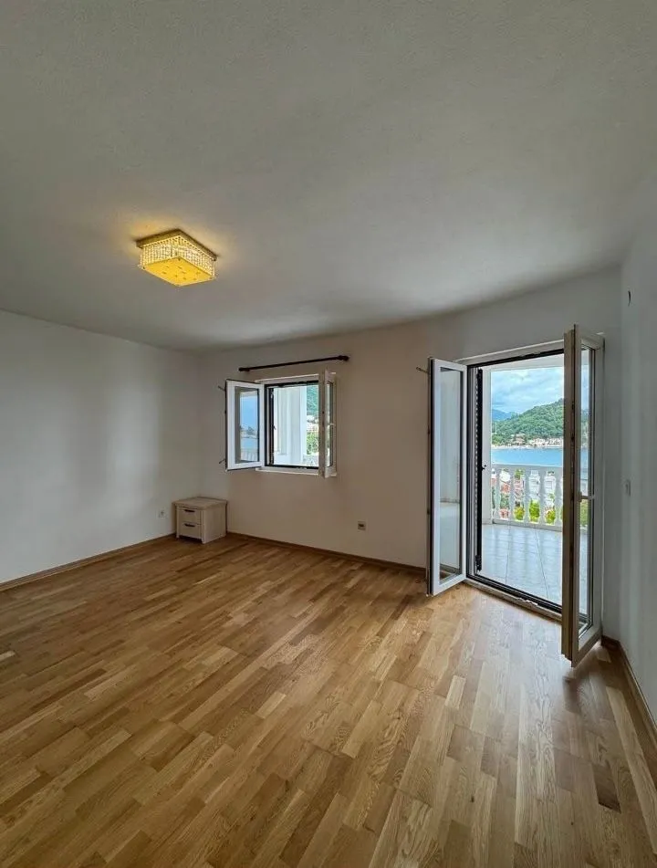Sale, one bedroom apartment, 67m², Petrovac, Budva