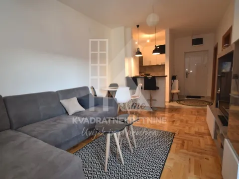 Izdavanje, jednosoban stan, 40m2, Ljubović, Podgorica Izdavanje, jednosoban stan, 40m2, Ljubović, Podgorica
