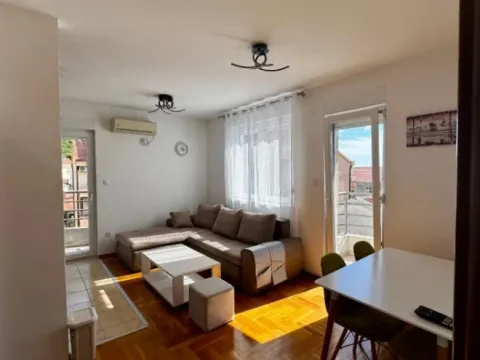 Rent, two bedroom apartment, 61m², Lazi, Budva - image 5