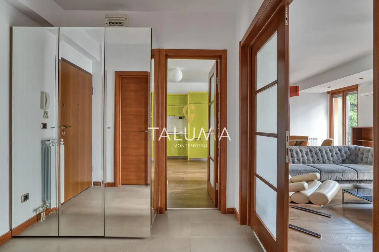 Rent, two bedroom apartment, 90m², Centar, Podgorica